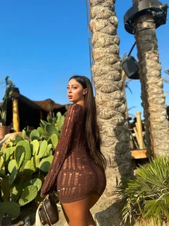 Violet escort in Moscow