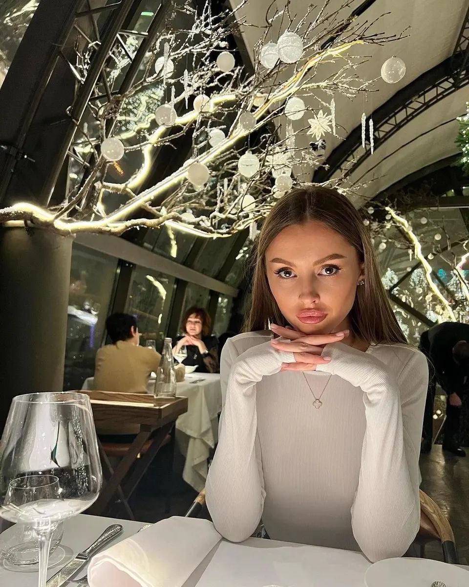 Waverly escort in Moscow