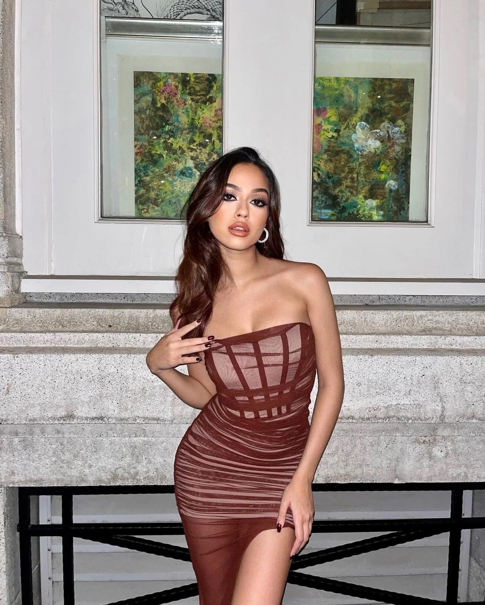 Yvette escort in Moscow