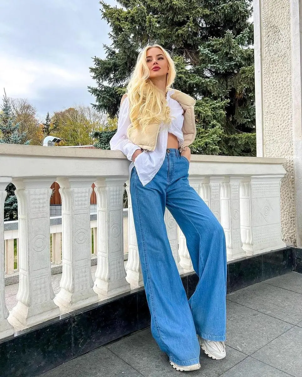 Zoelle escort in Moscow